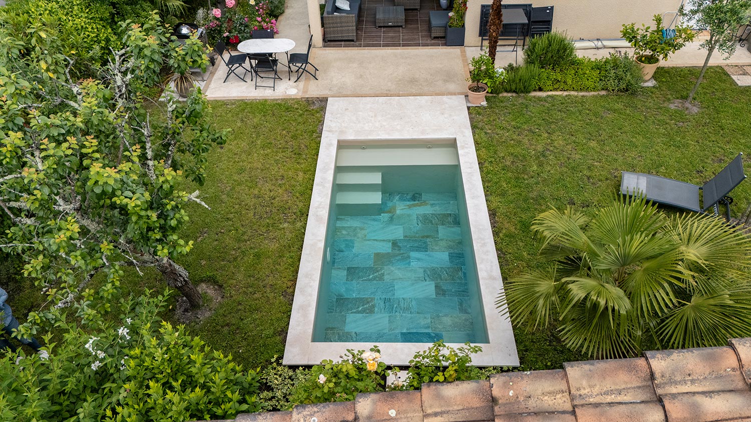 Construction d'une piscine d'échoppe fond carrelé à Bruges